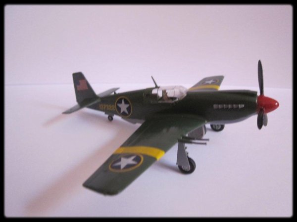 P-51 Mustang en 1/72 de chez Italeri  30754514