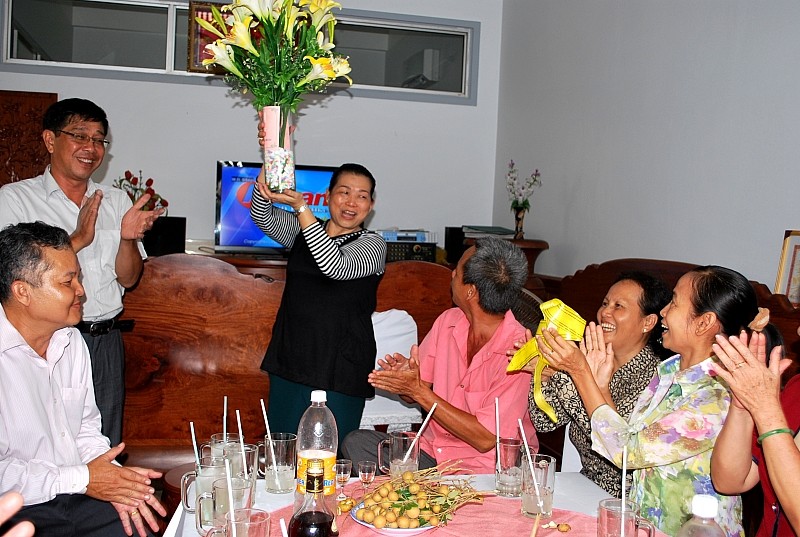 Thuật lại chuyến đi vào An Giang thăm Chị Nở cùng gia đình kết hợp dự sinh nhật Chị Nở Dsc_0025