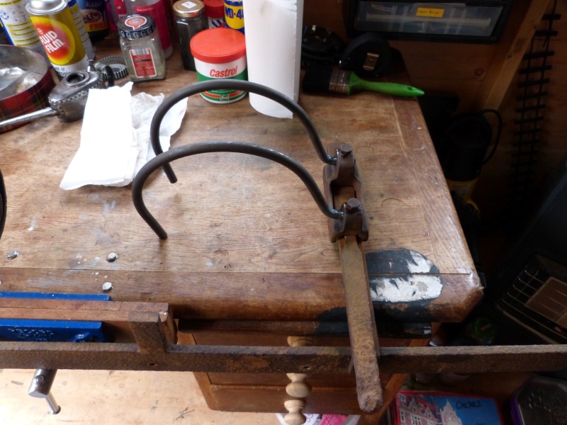 Very Old Saw Bench - the restoration has begun. Saw_be13