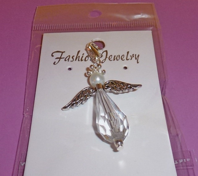 6 - ANGEL CHARM P1010619