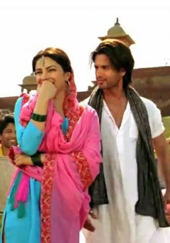 صور من فيلم Teri Meri Kahaani بطوله شاهيد كابور وبرينكا تشوبرا