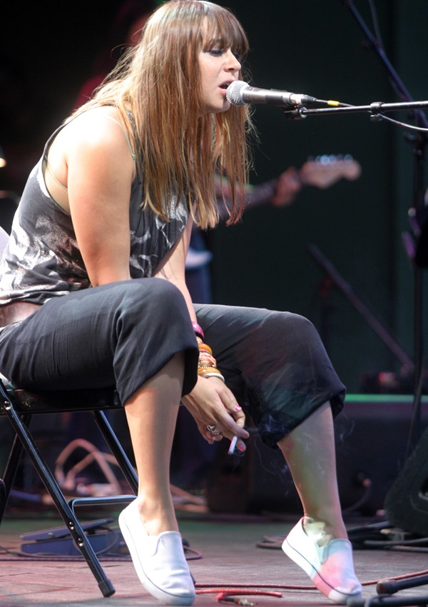 6/26/04 - NYC, Prospect Park, "Neil Young Tribute Concert" 6-26-014