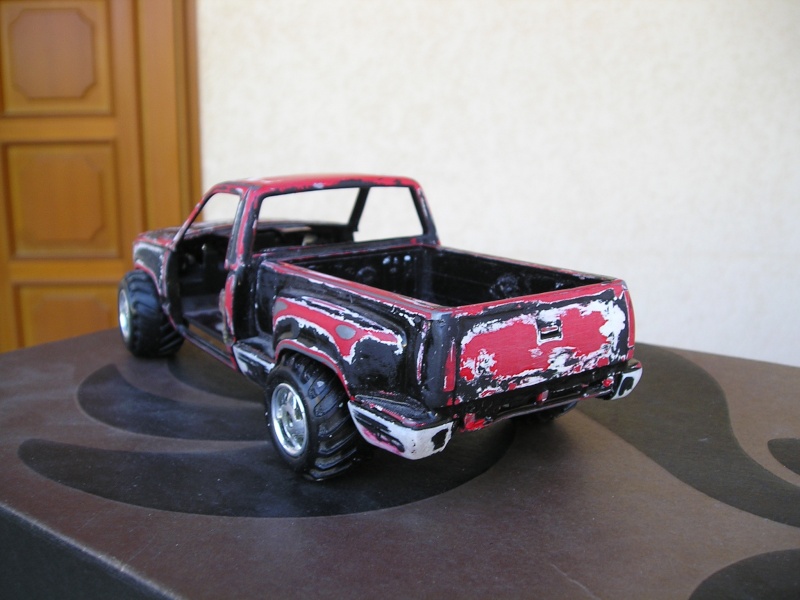 miniatures au 1/24 signe GELI de l'ariane lowrider   4110