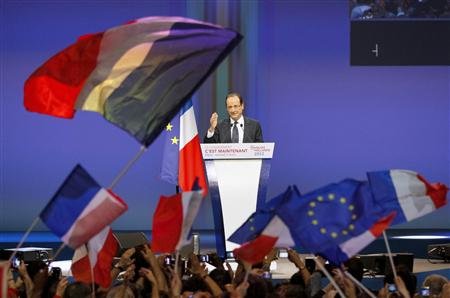 François Hollande propose un "nouvel acte de décentralisation" 2012-015