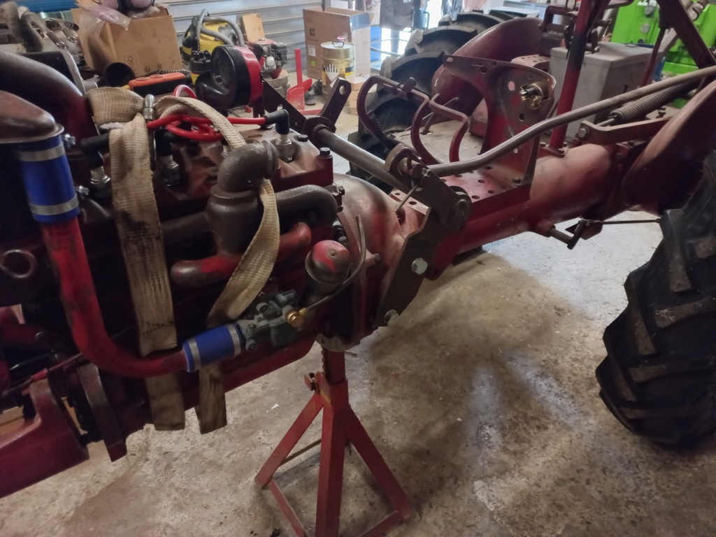 Rénovation d'un Farmall Super Cub - Page 2 20230680