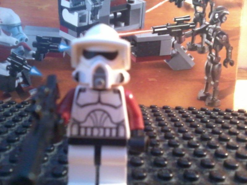 9488 Elite Clone Trooper & Commando Droid Battle Pack 2012-017