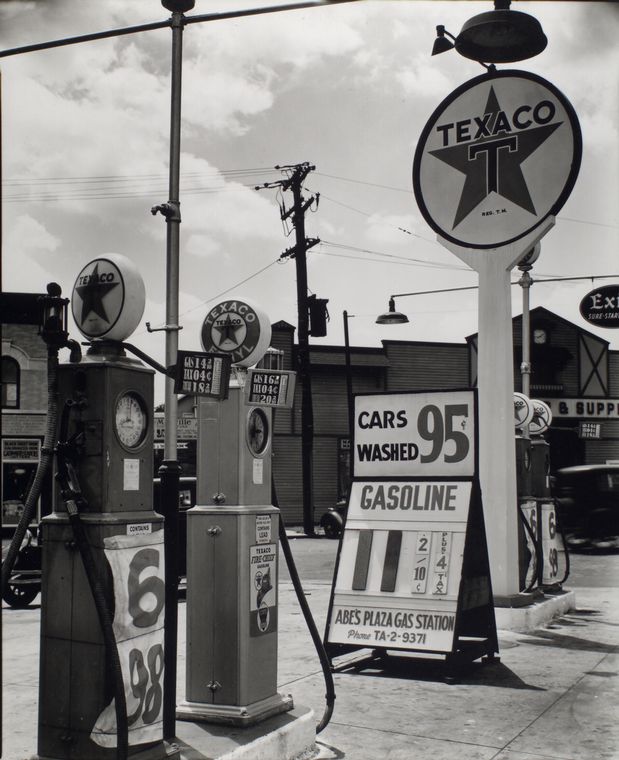 Old Gas Stations, Hotels and Car Hop Pics - Page 8 Old_ti19