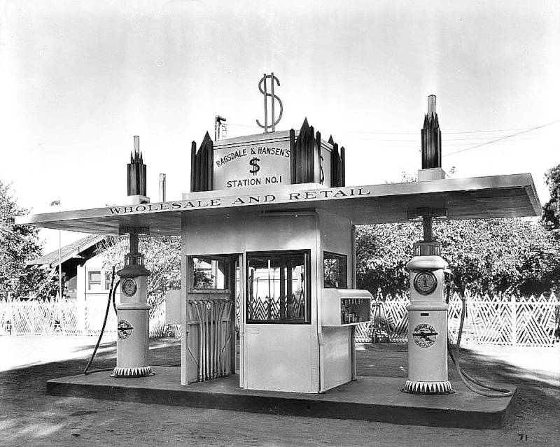 Old Gas Stations, Hotels and Car Hop Pics - Page 14 Ragsda10