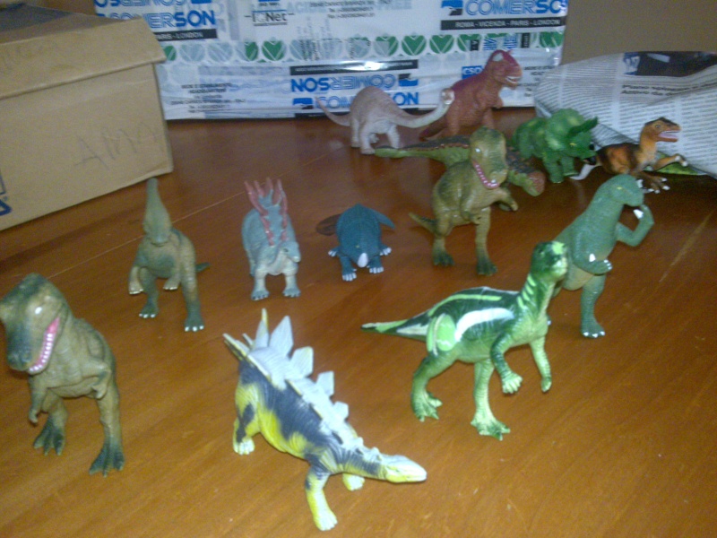 Vendo\Scambio modellini Disney Dinosauri + altri sfusi 30062040