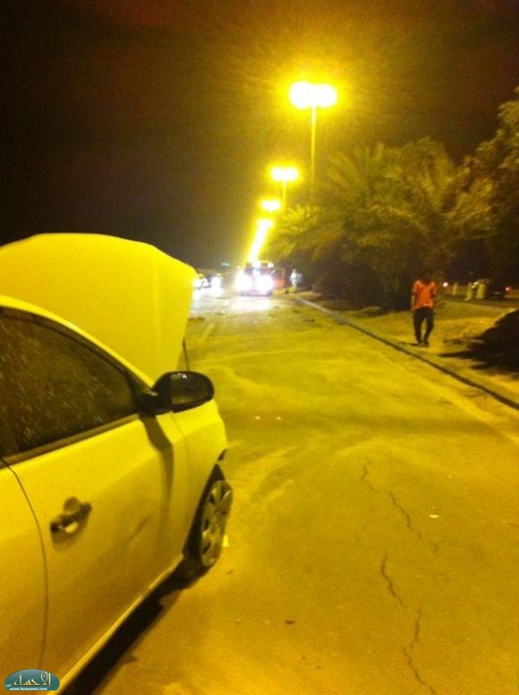 وفاة وإصابة أربعة أشخاص في حادث مروري مروع على طريق الخليج بالأحساء . 0500a910