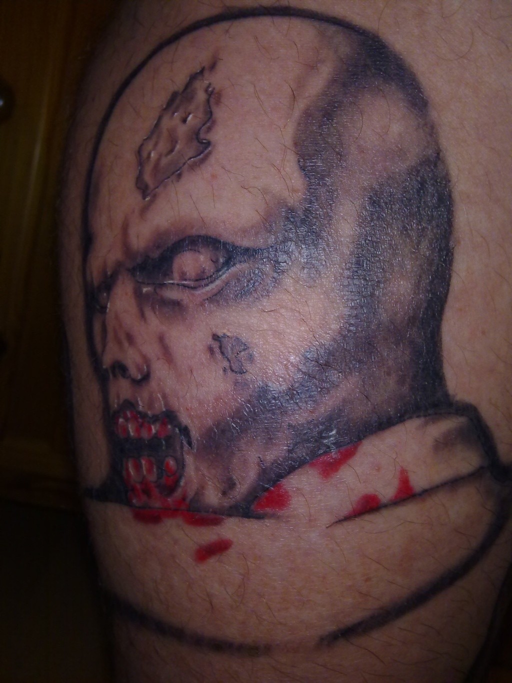 Resident Evil Tattoos - Page 4 23062011