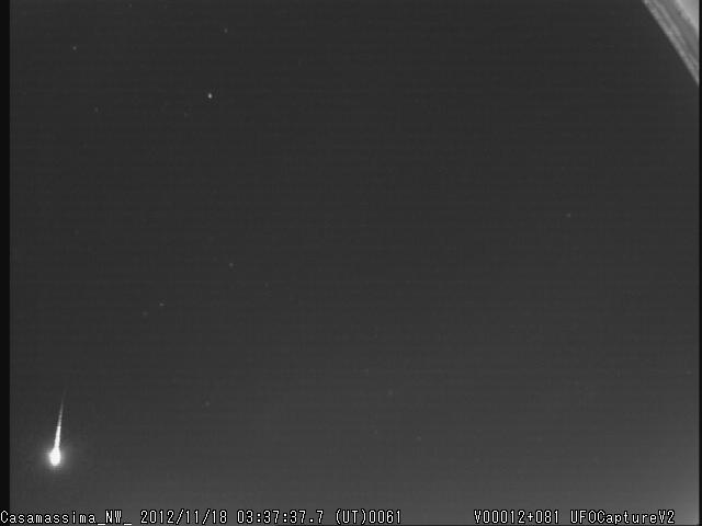 Fireball 20121118 - 020816 & 033737 M2012114