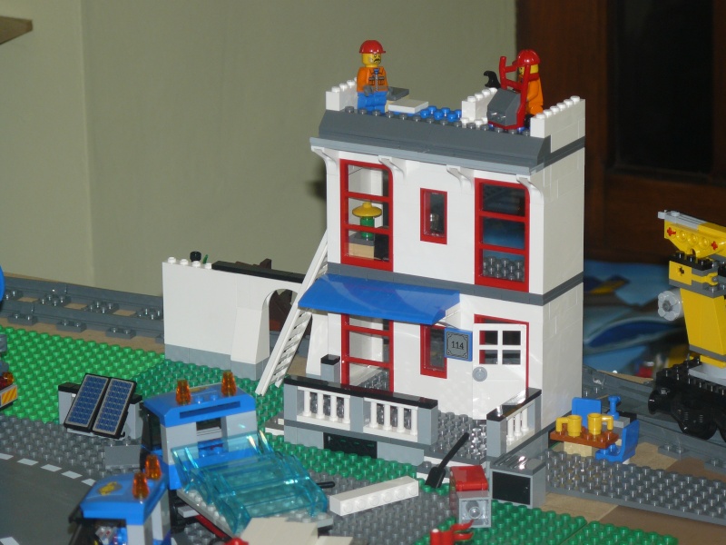 Notre monde LEGO - Lego City -  - Page 6 P1190316