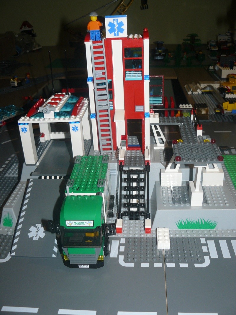 Notre monde LEGO - Lego City -  - Page 6 P1190317