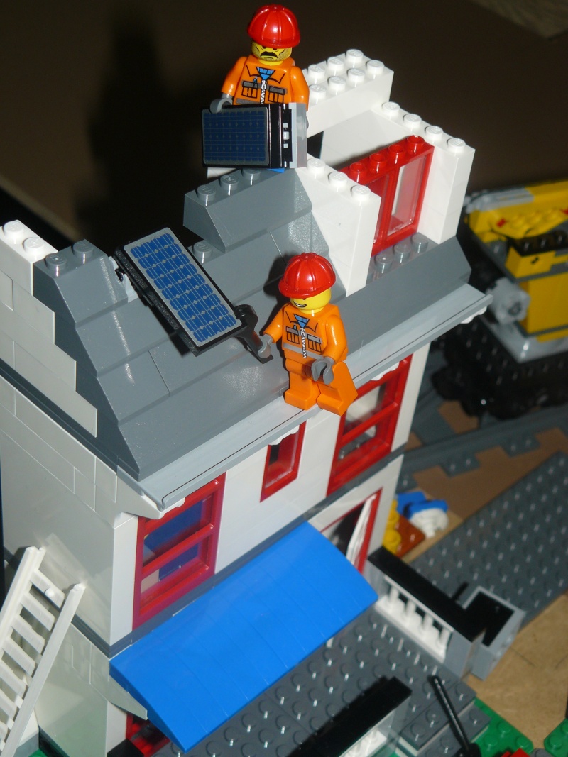 Notre monde LEGO - Lego City -  - Page 6 P1190340