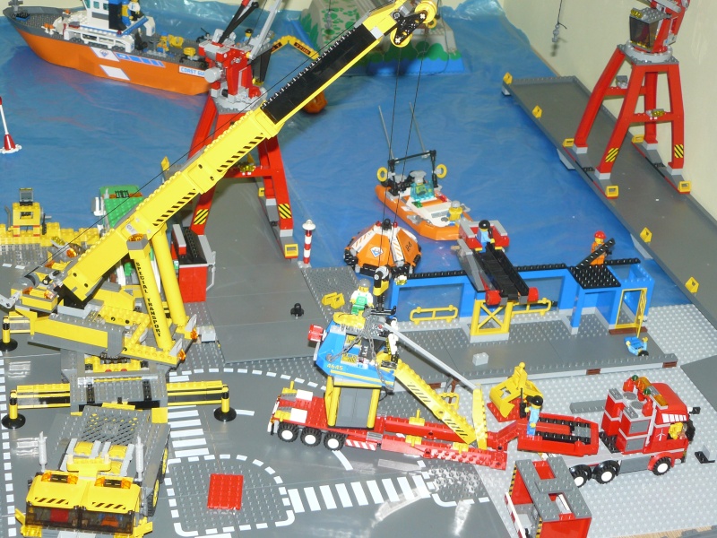 Notre monde LEGO - Lego City -  - Page 7 P1190420