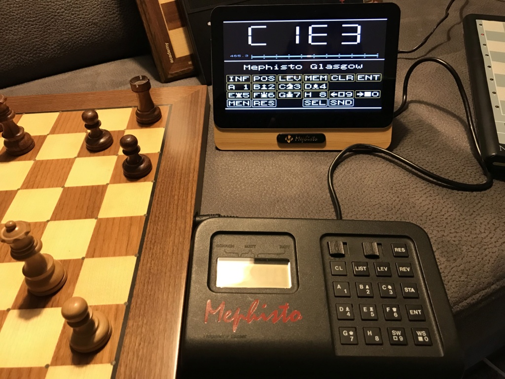 Mephisto Phoenix chess computer  98a1c010