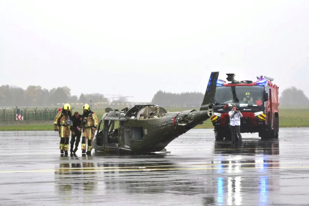 Exercice catastrophe à Brussels Airport (18-11-2023 + photos) F9a04410