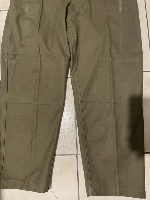 Pantalon TTA et chemise à identifier  140e5710