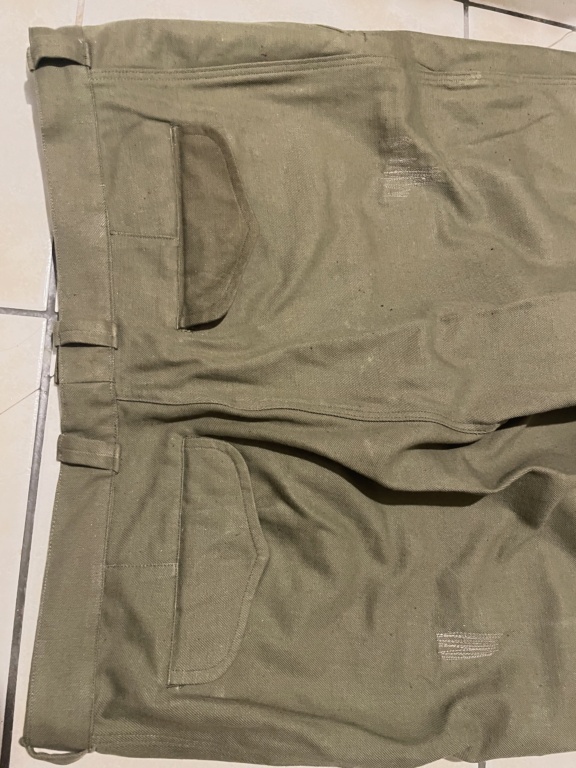 Pantalon TTA et chemise à identifier  6e38e710