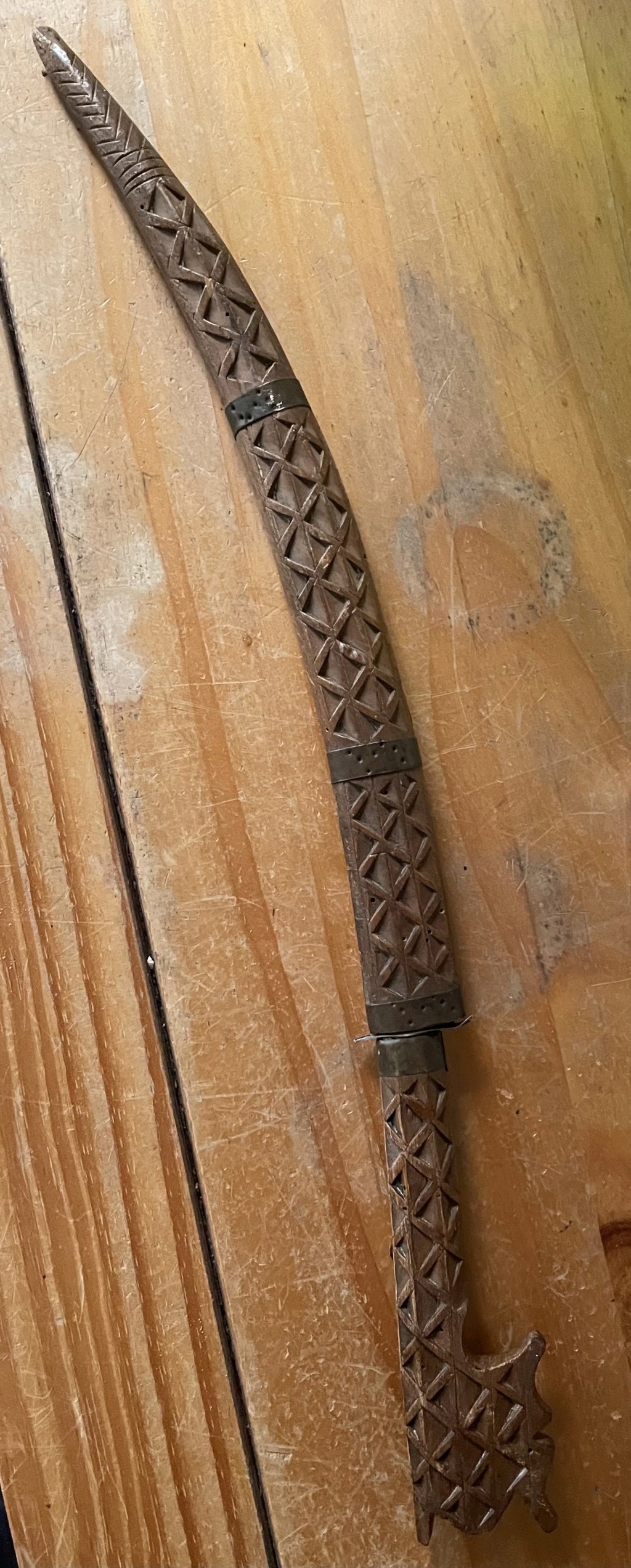 Couteaux ethniques à identifier B38b1810