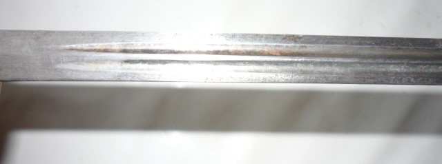 épée type à ciselure P1130614