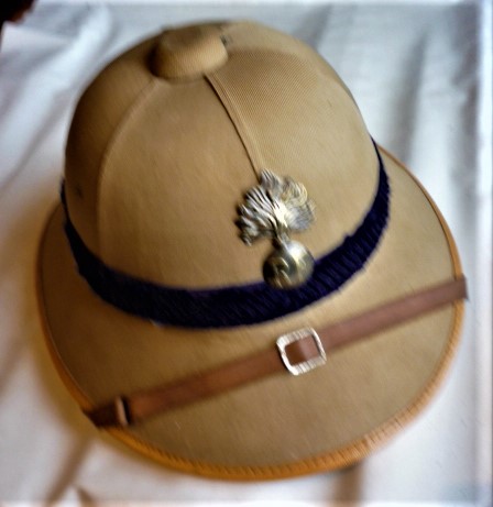 casque colonial gendarmerie   P1140814
