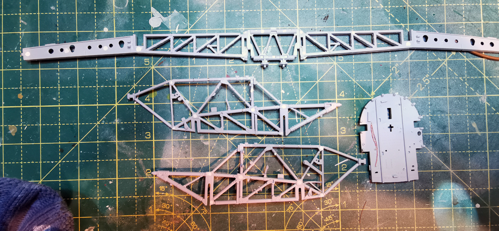 Hawker Typhoon Airfix 1/24 : configuration au sol, cockpit et armements exposés - Page 2 Img2913