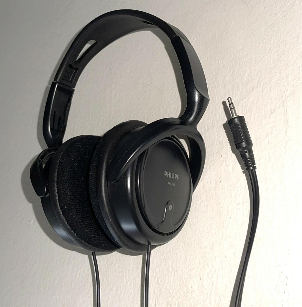 Philips SHP2000 Over Ear Dynamic Hi-Fi Stereo Headphone Headset 342