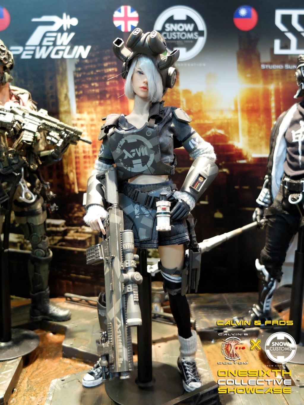 Calvin - Calvin's Custom showcases new 1/6th Futuristic Military Armor Set @ B.O.A.T, ACGHK 2018 C01410