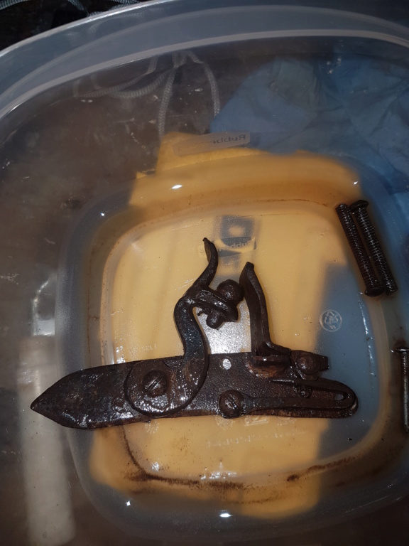 Identification de pistolet - Page 2 15387712