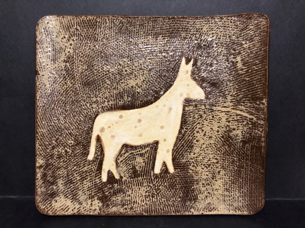 PLEASE HELP! SIGNED CERAMIC ART POTTERY HORSE TRAY? CKLAY? 2005 Img_5315