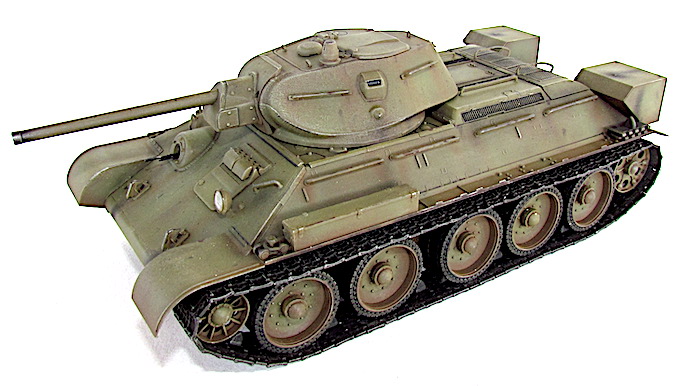 T-34/76 N°112 Factory « Krasnoe Sormovo » late production 1/35 Smart Kit Dragon Img_1493