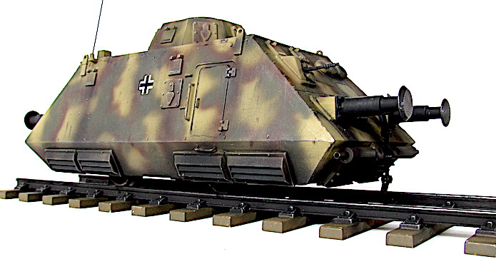  Schwerer PanzerSpähwagen (Infanteriewagen) (s.Sp)  1/35 épave Ironside Img_2253