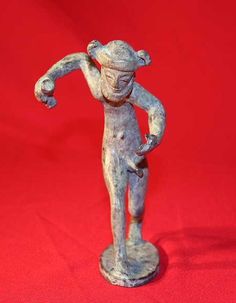 Rostro de bronce diminuto. 693e8b11
