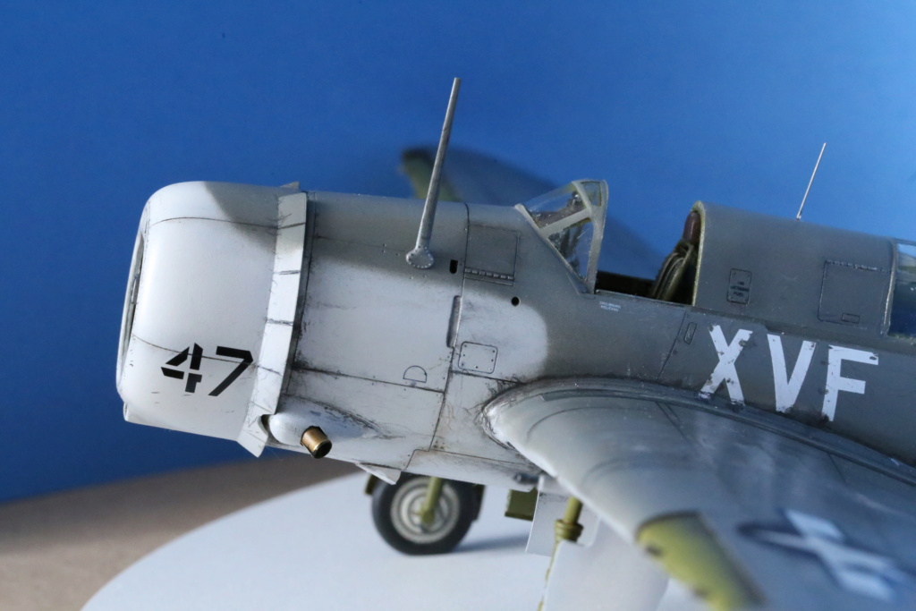 [Accurate Miniatures] 1/48 - Curtiss SB2C-4 HELLDIVER   - Page 11 Img_1285