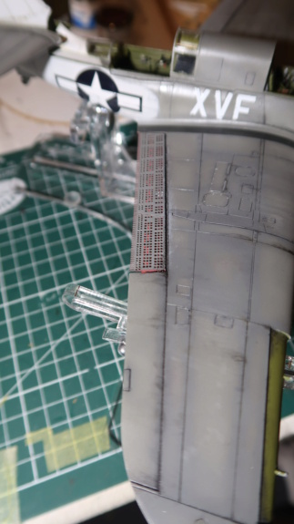 [Accurate Miniatures] 1/48 - Curtiss SB2C-4 HELLDIVER   - Page 10 Img_5732