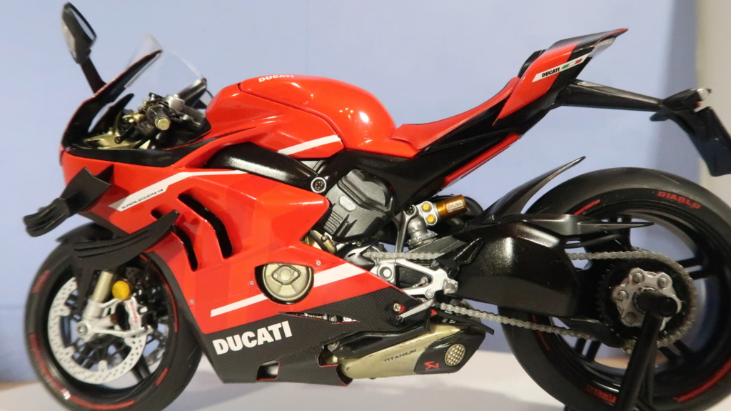 Ducati Superleggera V4 [1/12] de Tamiya Img_5921