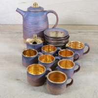 Please help ID signature on a tea set Tea_se17