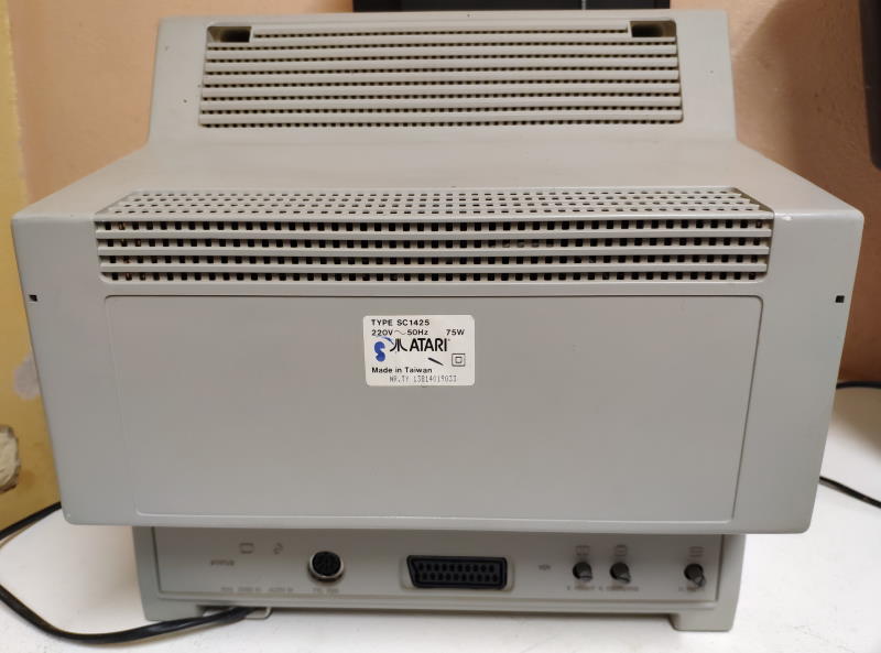 [RCH] Moniteur ATARI SC 1425 Atari410