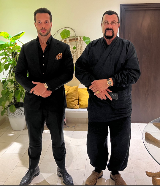 ¿Cuánto mide Steven Seagal? - Real height Trista10