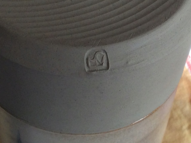 Help with vase please - Nick & Julie Williams, Consall Pottery D4a4b210