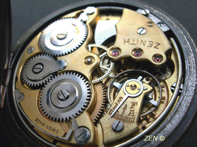 La montre réveil mythique de Zenith. Gousse12