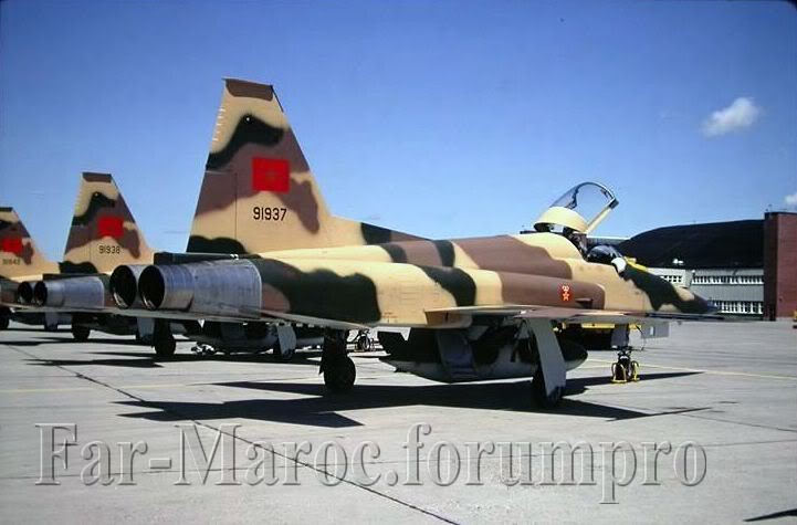 FRA: Photos F-5 marocains / Moroccan F-5  - Page 6 Nww12x10