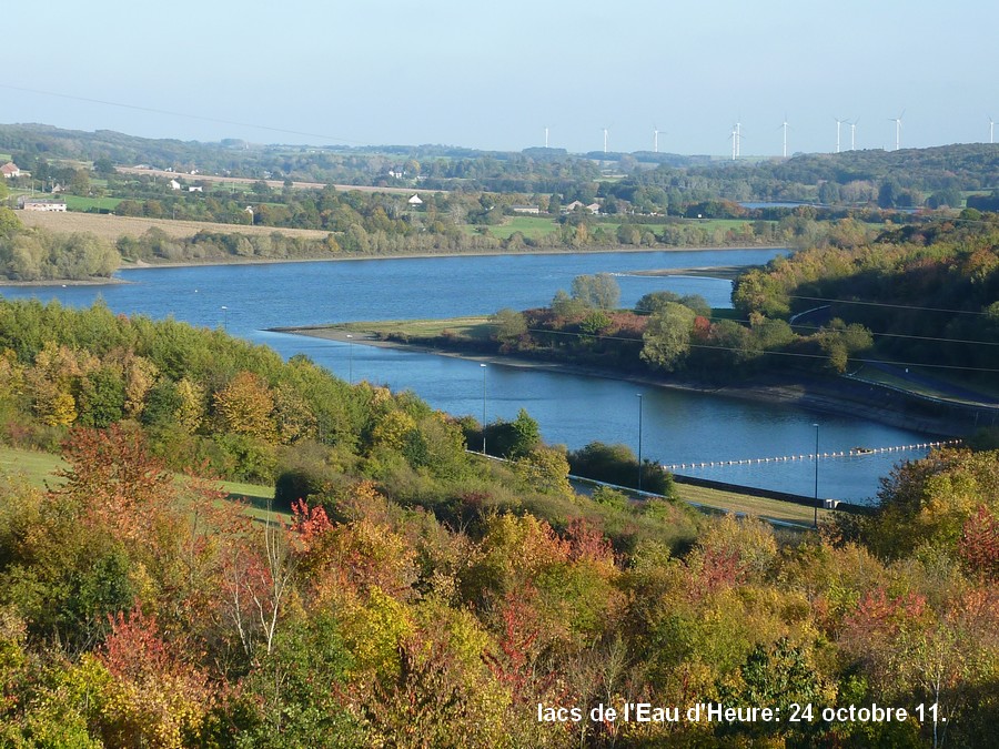 Balade du lundi 24 octobre 11: Chimay, les sources de l'Oise, les lacs.... 03210