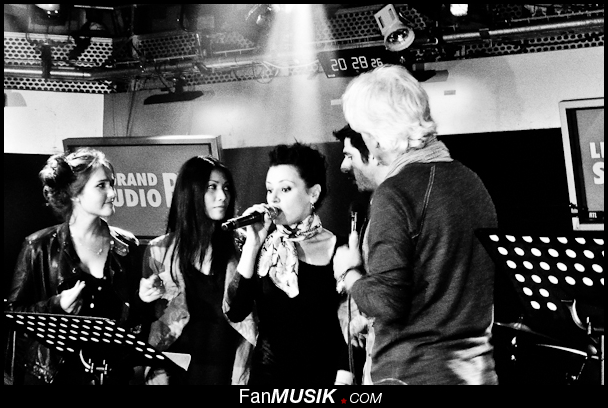 "Radio" Le Grand Studio Grard Lenorman avec Anggun .... P1030912