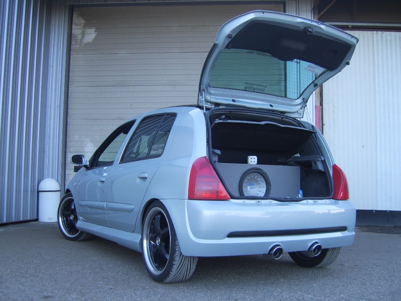 Mon ancienne Clio Sv104811