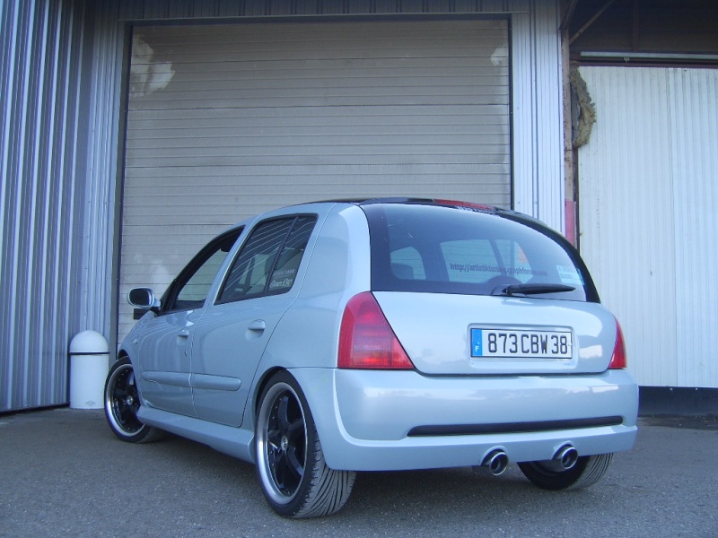 Mon ancienne Clio Sv104812