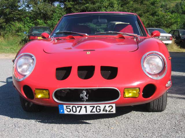 Ferrari GTO (réplique) 68800110