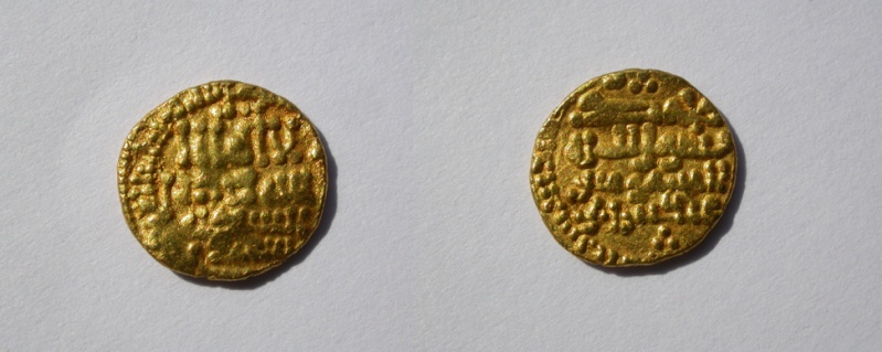 Tercio de dinar de Abderramán III (320-329 H) Oro_3c10
